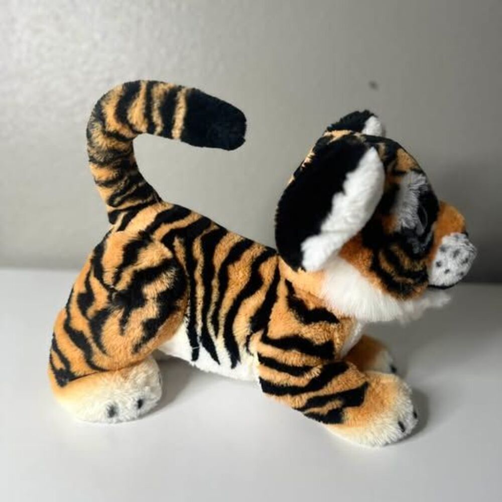 FurReal Friends Roarin' Tyler, the Playful Tiger - Picture 3 of 5